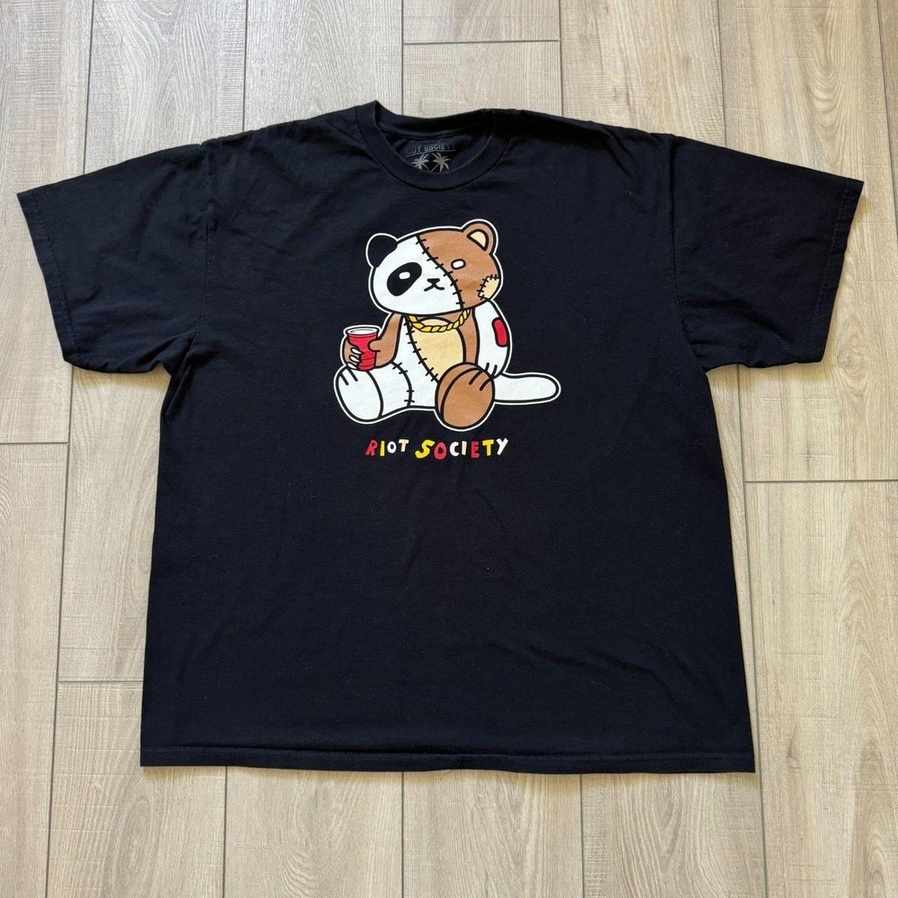 Riot Society T-Shirt Men's sz XL Black 100% Cotton Crewneck Bear Design